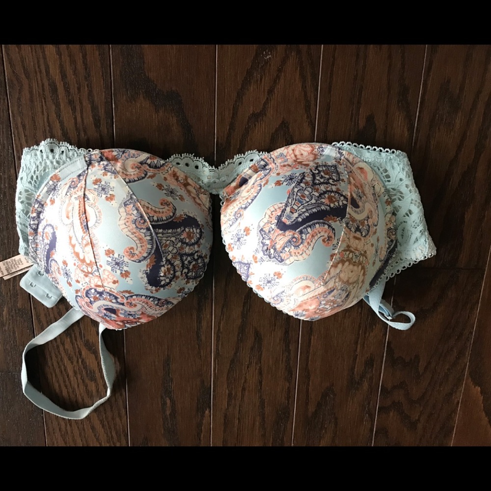 Victoria’s Secret Push-up bra